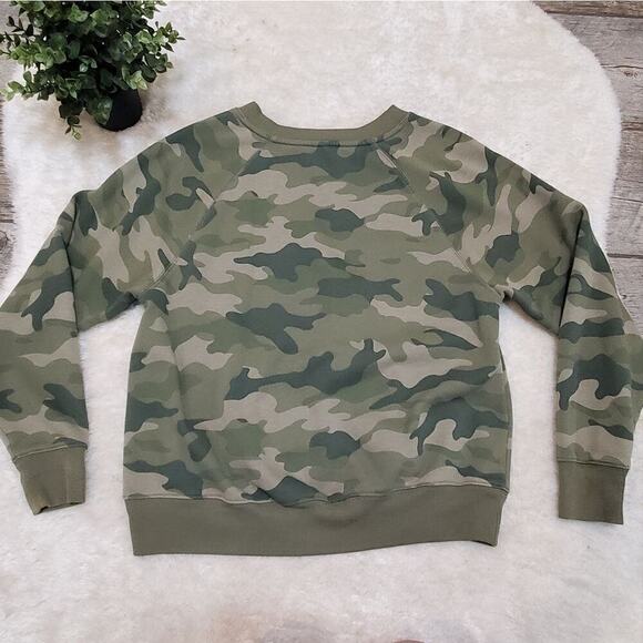 Old Navy Green Camo Vintage Crew-Neck Sweatshirt, Size Small - Picture 8 of 12